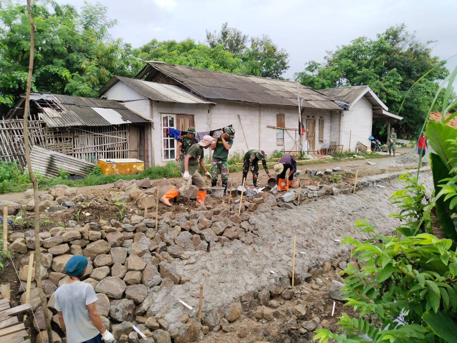 Satgas TMMD 119, Tambah Personil di Pembangunan Turap