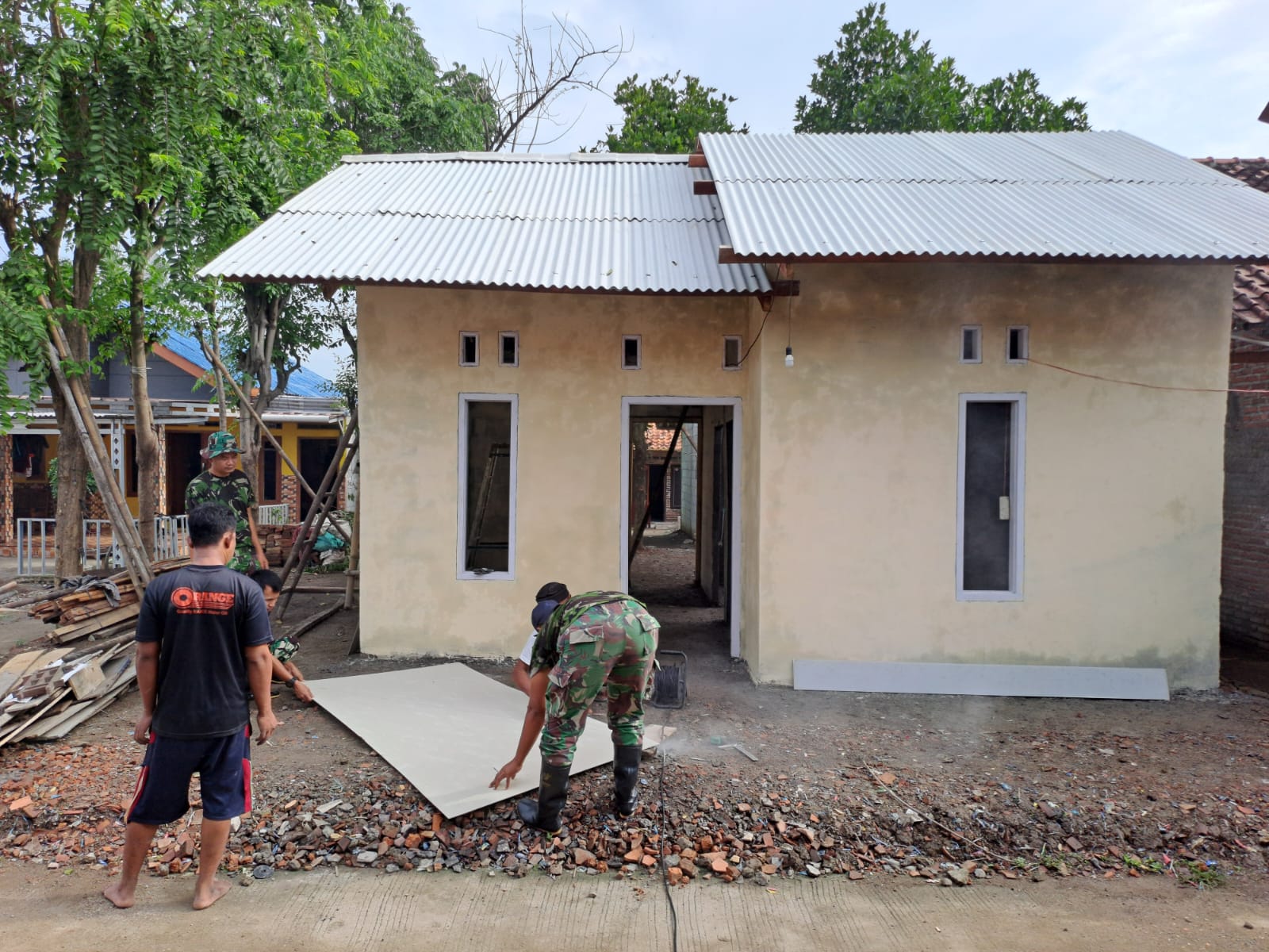 Ini Dia Penampakan Indah, Rumah ( RUTILAHU ) Yang di Buat TNI